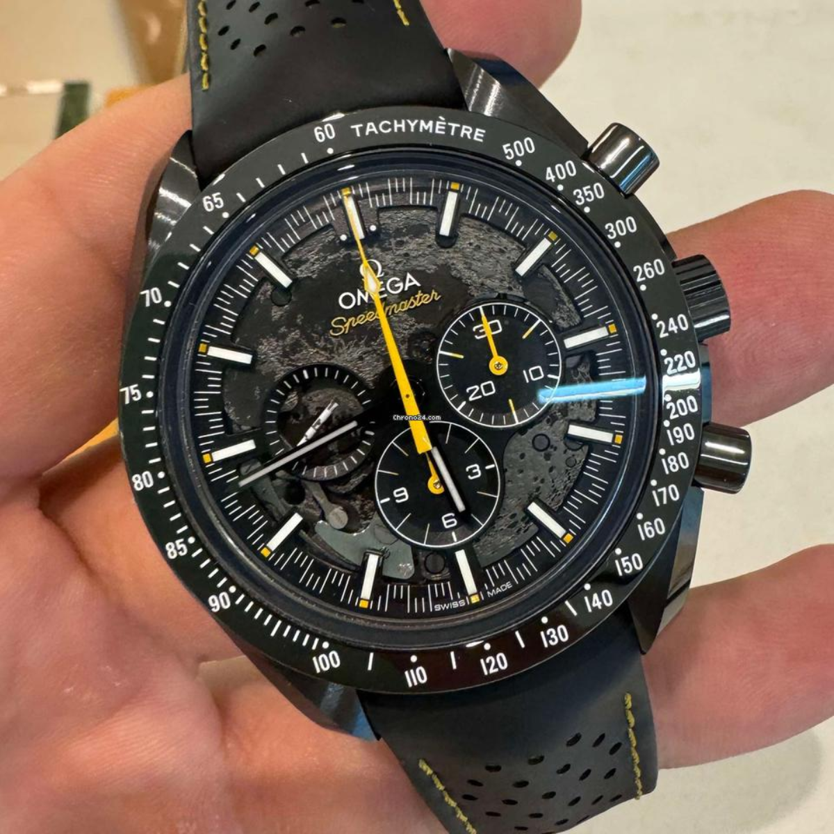 Speedmaster Dark Side of the Moon - Apollo 8 - Chronograph 44.25mm
